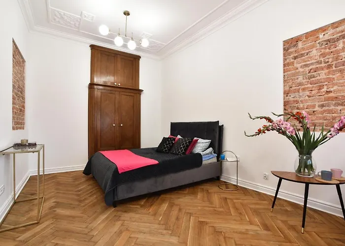 Shortstaypoland Gorskiego * وارسو